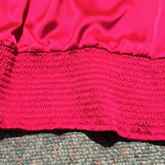 NWT Cynthia Rowley New York Long sleeve dark pink “satin like” small Blouse - Picture 12 of 13